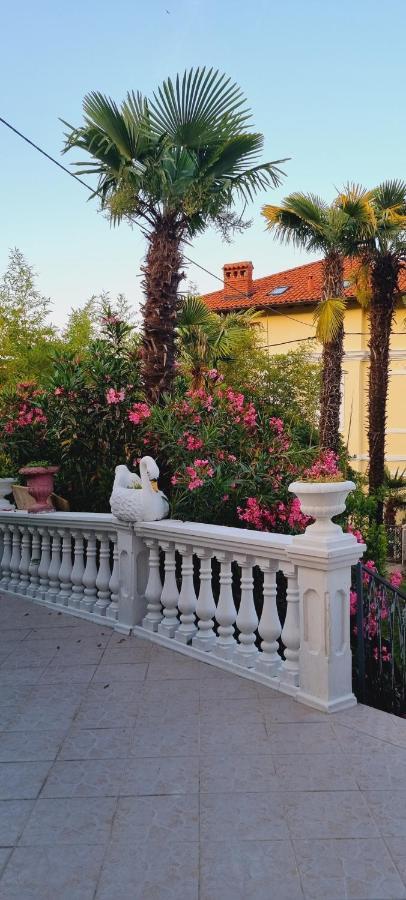לובראן Villa Niki Rezine מראה חיצוני תמונה